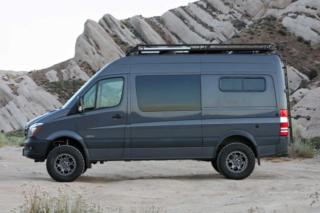 Fabtech Sprinter 2500 1.5" Coil Assist - Front Bilstein B6 w/ Auxiliary Dirt Logic 2.25 Shocks - 4WD