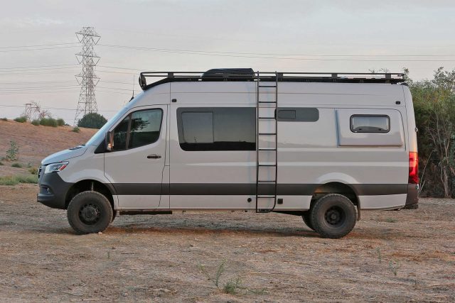 Fabtech Sprinter 3500 1.5" Coil Assist - Front Bilstein B4 w/ Auxiliary Performance Shocks - 4WD