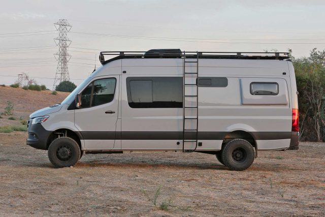 Fabtech Sprinter 3500 1.5" Coil Assist - Front Bilstein B4 w/ Auxiliary Dirt Logic 2.25 Shocks - 4WD