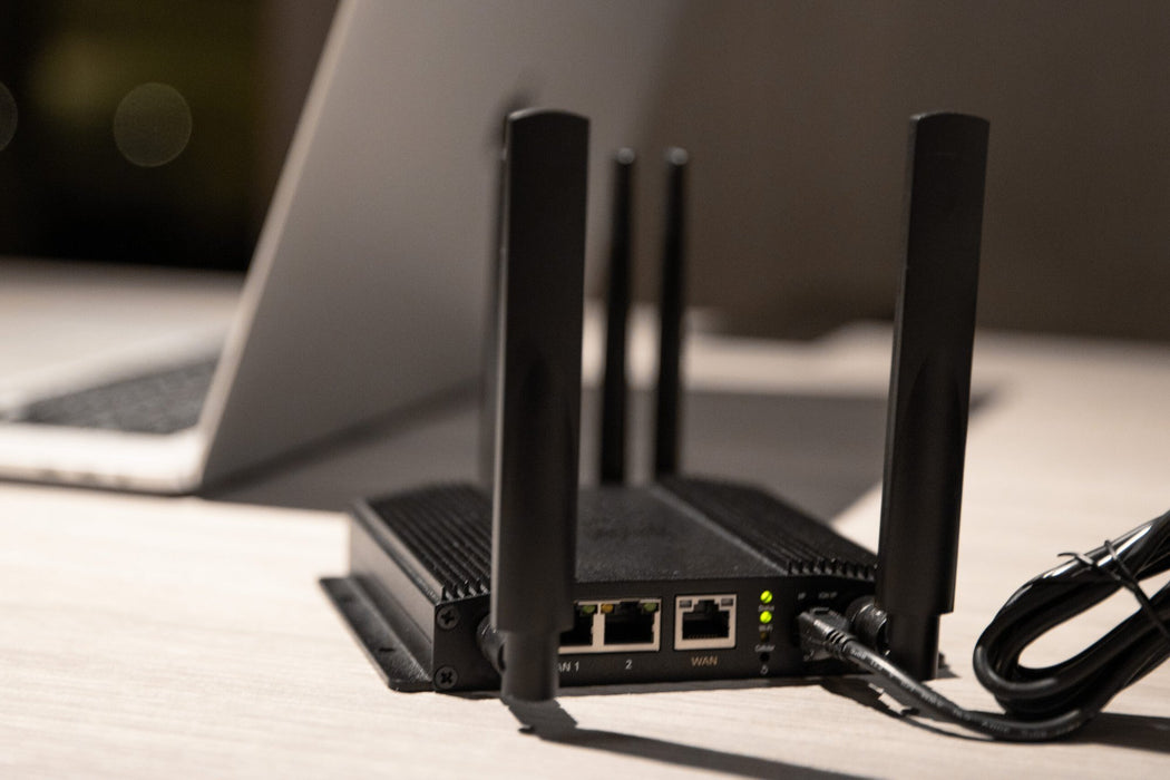 Peplink MAX BR1 Pro 5G Mobile Router | X65 Chipset