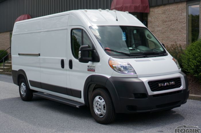 Romik ProMaster Running Boards